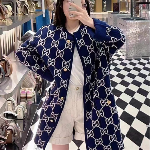 GUCCI スーパーコピー コート GGロゴ  リバーシブル レディース ボタン付き ポケット