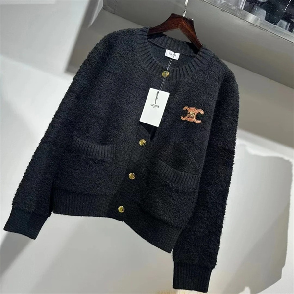注目の一着 CELINE コピー カーディガン ゴールドボタン トリオンフロゴ刺繍 エレガント セリーヌ