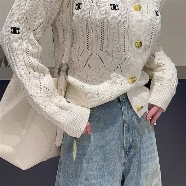 CELINE 偽物 ニットジャケット 繊細編み模様 トリオンフロゴ刺繍 リネン素材 セリーヌ
