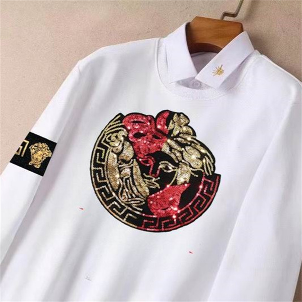 ヴェルサーチ コピー トレーナー 明るいトーン メデューサ刺繍 高級感 個性が光る デザイン VERSACE