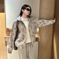 ルイヴィトン コピー ジャケット アイコニックモノグラム 軽量素材 スタイリッシュデザイン LOUIS VUITTON