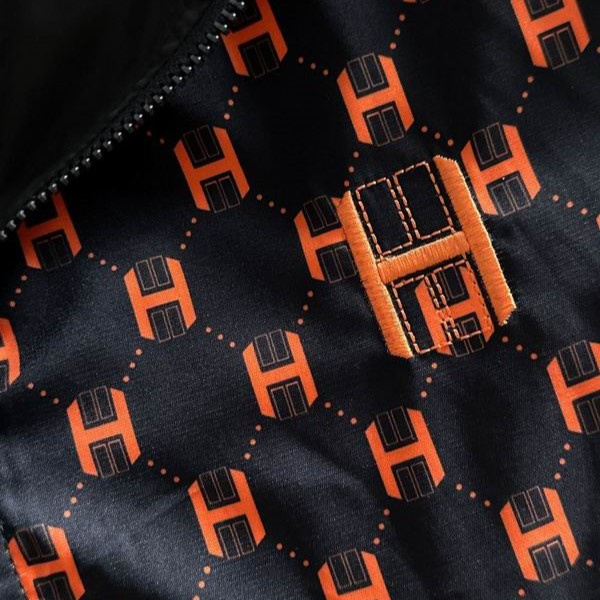 HERMES 偽物 ジャケット エレガントデザイン ブランド感 エルメス