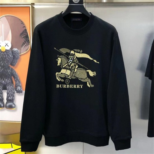 BURBERRY 偽物 トレーナー 騎士エンブレム ゴールド×ブラック 高級感 バーバリー