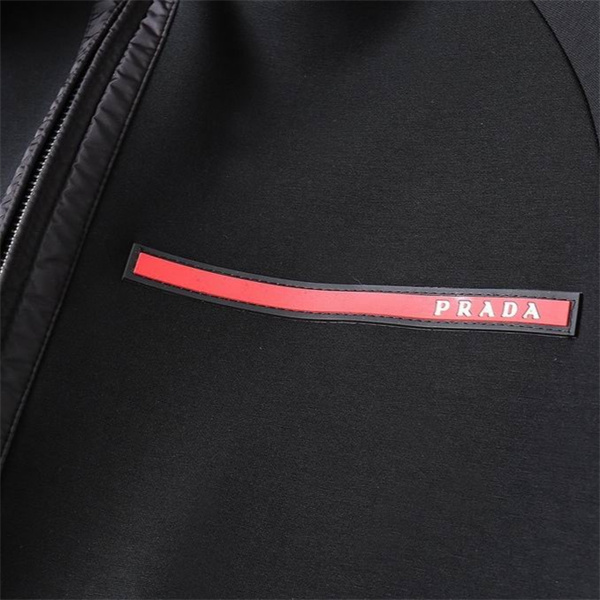 PRADA スーパーコピー ジャケット 赤ライン ロゴフード ポケット プラダ