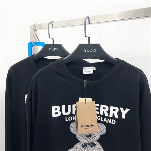 BURBERRY スーパーコピートレーナー テディベア＆ロゴ ディテールにこだわり バーバリー 