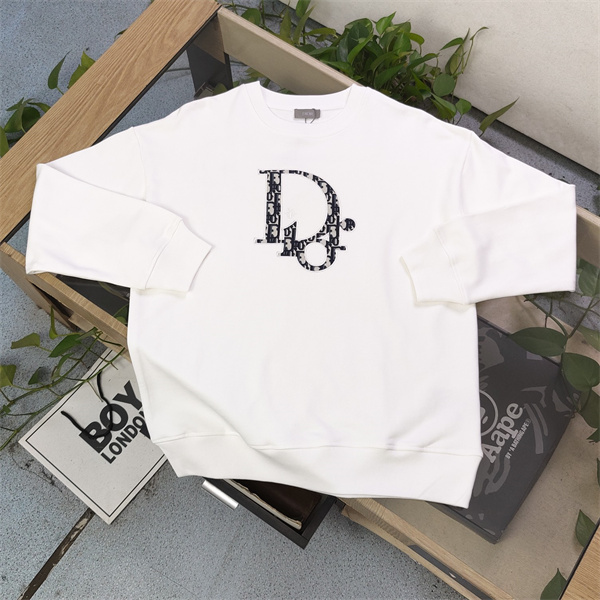 ディオール コピー トレーナー 頭文字ロゴ ホワイト地 モダンな印象 DIOR