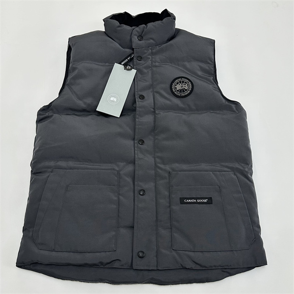 Canada Goose スーパーコピー ダウンベスト ロゴパッチ スナップボタン カナダグース