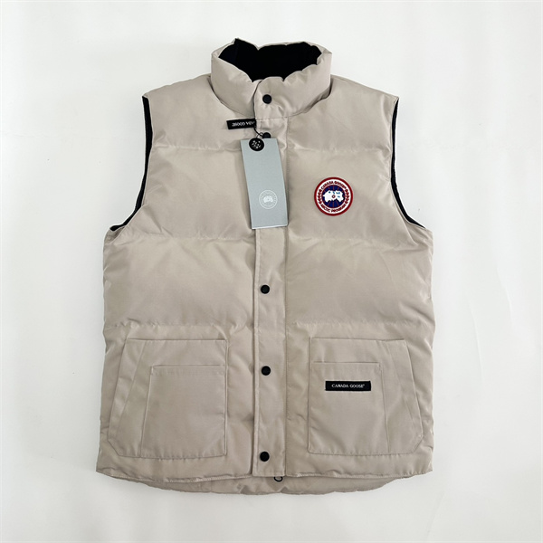 Canada Goose スーパーコピー ダウンベスト ロゴパッチ スナップボタン カナダグース