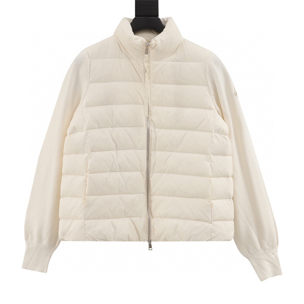 モンクレール コピー ダウンジャケット ニットスリーブ キルティングパネル ロゴパッチ MONCLER