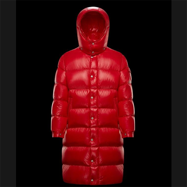 モンクレール 偽物 ロングダウンジャケット ロゴ刺繍 ポケット付き MONCLER