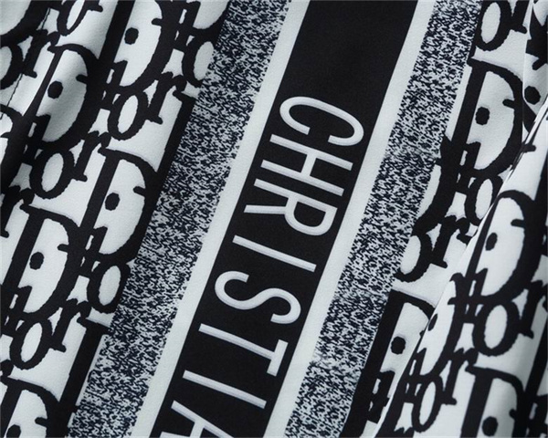 ディオール スーパーコピー シャツ モノグラム ロゴ 刺繍 パターン 上品 デザイン DIOR