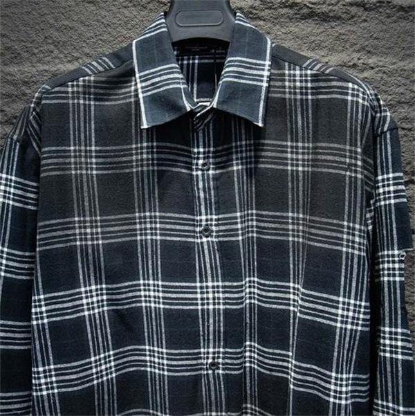 BALENCIAGA 偽物 シャツ チェック ロゴ クラシック モダン デザイン バレンシアガ