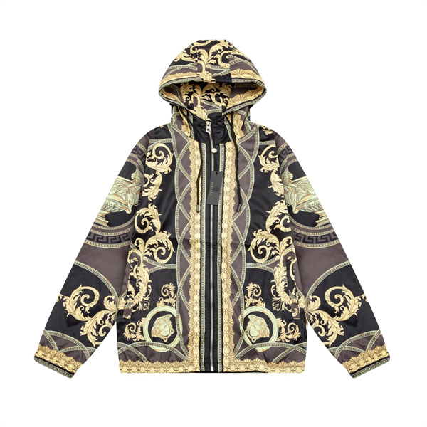 VERSACE スーパーコピー ジャケット 古代ギリシャモチーフ ライオン装飾 際立つ バロックスタイル ヴェルサーチ