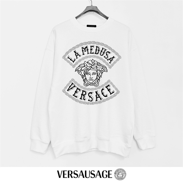 ヴェルサーチ 偽物 トレーナー チェーンモチーフ LA MEDUSA ロゴ 際立つ シンプル VERSACE