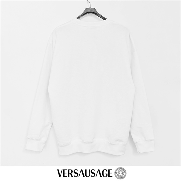 ヴェルサーチ 偽物 トレーナー チェーンモチーフ LA MEDUSA ロゴ 際立つ シンプル VERSACE