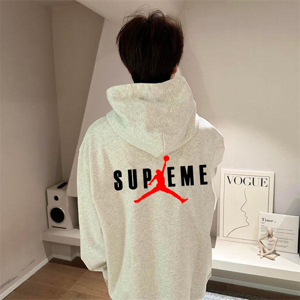 シュプリーム 偽物 パーカー ロゴプリント ジャンプマンシルエット SUPREME