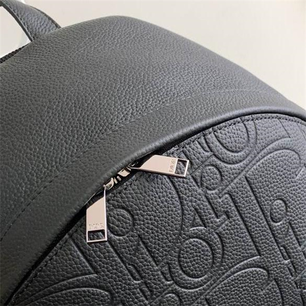 DIOR スーパーコピー リュック モノグラム 高品質レザー ジッパーポケット エレガント ディオール