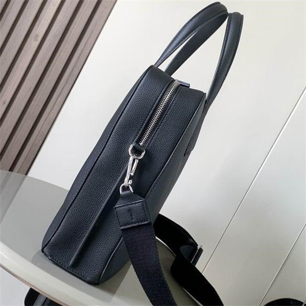 LOEWE コピー ビジネスバッグ シンプル ブラックレザー 耐久性 高級感 ロエベ