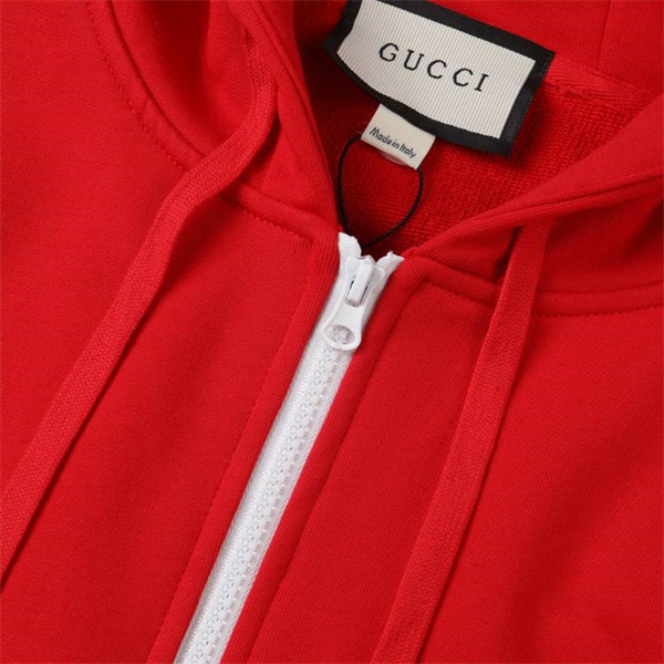 GUCCI スーパーコピー ジャケット 上品 ロゴ 刺繍 洗練 高級感 オシャレ