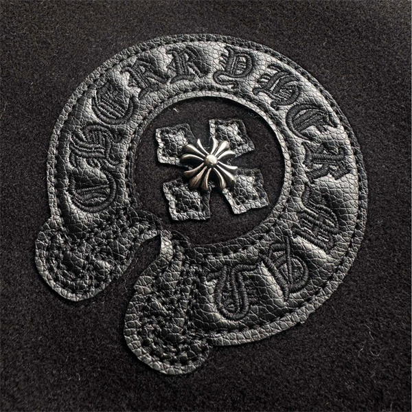 クロムハーツ スーパーコピー スタジアムジャケット ウール レザー 袖 立体刺繍 クロスパッチ CHROME HEARTS