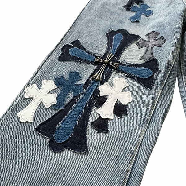 CHROME HEARTS スーパーコピー デニムジーンズ クロスパッチ ウォッシュ加工 立体クロス 個性的 クロムハーツ