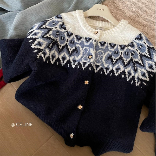 セリーヌ 偽物 セーター ノルディック柄 トリオンフ ロゴ クルーネック CELINE