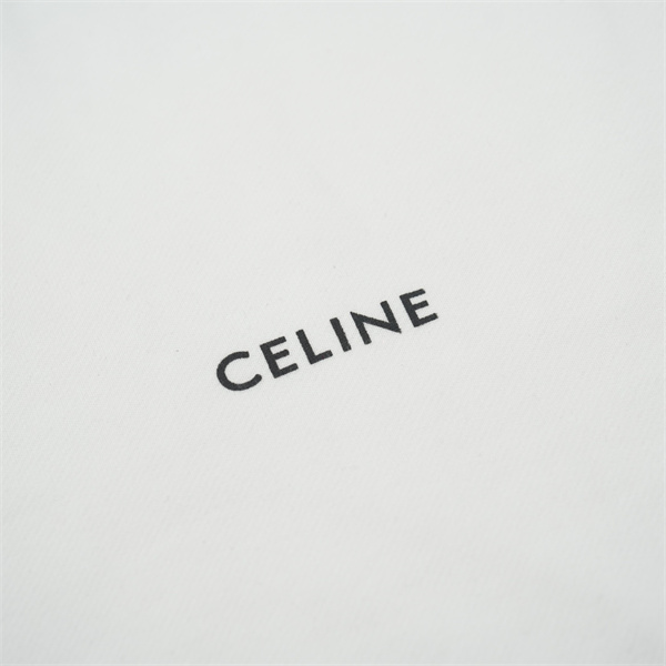 セリーヌ コピー トレーナー 小さくロゴ ミニマル シンプル 柔らかい生地感 CELINE
