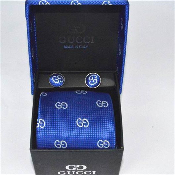 GUCCI コピー ネクタイ 赤 GGロゴ シルク素材 高級感 グッチ LOUIS VUITTON