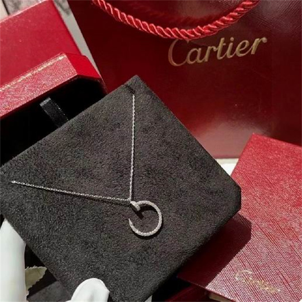 Cartier スーパーコピー ネックレス シルバー ダイヤモンド 月形 モダン カルティエ