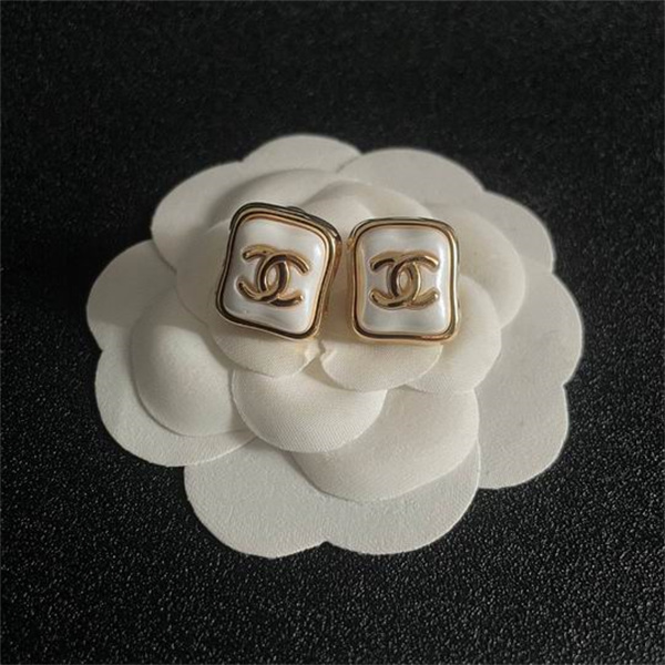 シャネル コピー ピアス ホワイトゴールド パール スクエアデザイン CHANEL