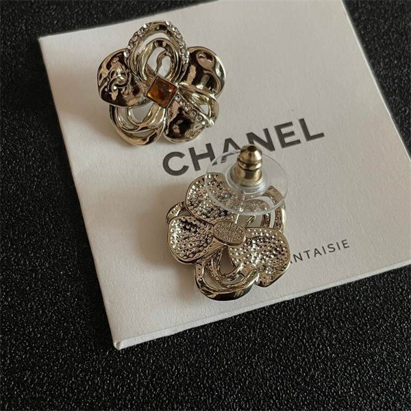 CHANEL スーパーコピー ピアス カメリア ロゴ アンバー ストーン エレガンス シャネル
