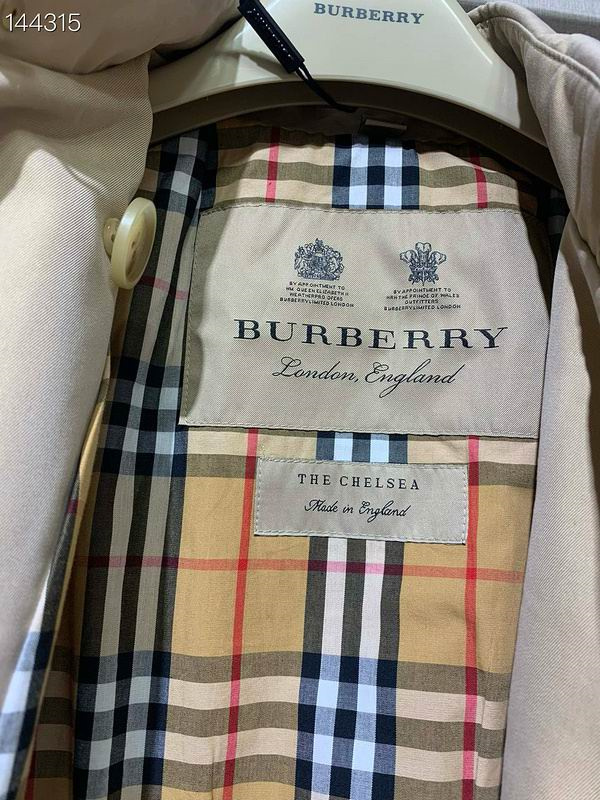 バーバリー スーパーコピー コート ベージュ トレンチ ダブルブレスト 英国スタイル 雰囲気 BURBERRY