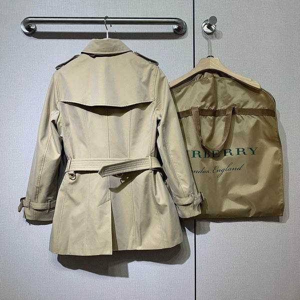 バーバリー スーパーコピー コート ベージュ トレンチ ダブルブレスト 英国スタイル 雰囲気 BURBERRY