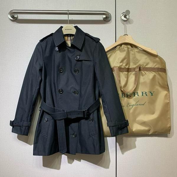 バーバリー スーパーコピー コート ベージュ トレンチ ダブルブレスト 英国スタイル 雰囲気 BURBERRY