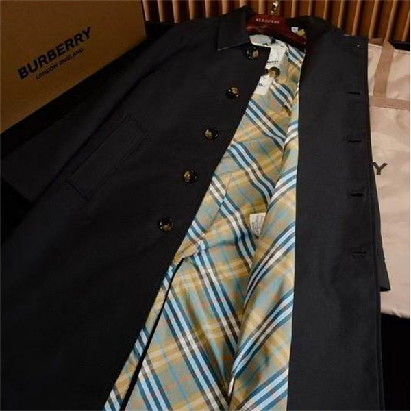 BURBERRY コピー コート ベージュ ミニマル シンプルデザイン カジュアル 雰囲気 バーバリー