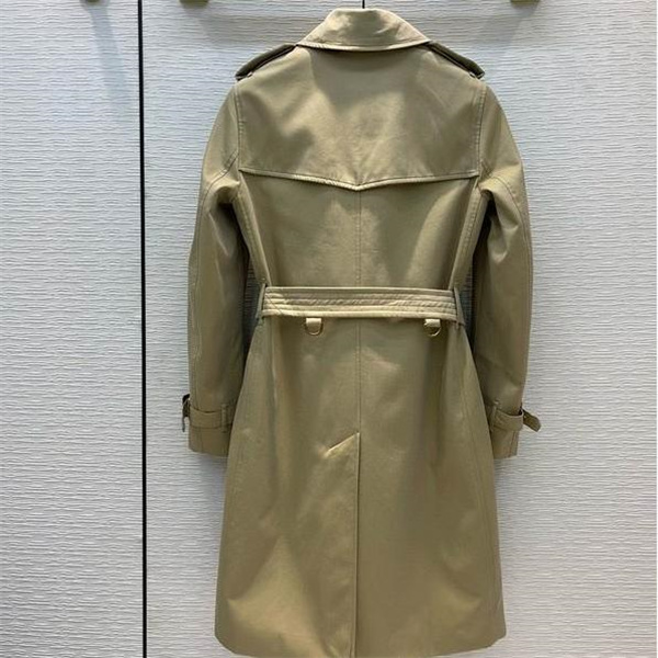バーバリー 偽物 トレンチコート ベージュ ダブルブレスト 伝統とモダン 上品 高級素材 BURBERRY