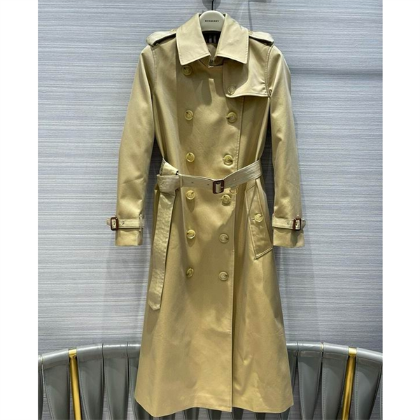 バーバリー コピー トレンチコート ベージュ ダブルブレスト エポレット 機能性と美しさ BURBERRY