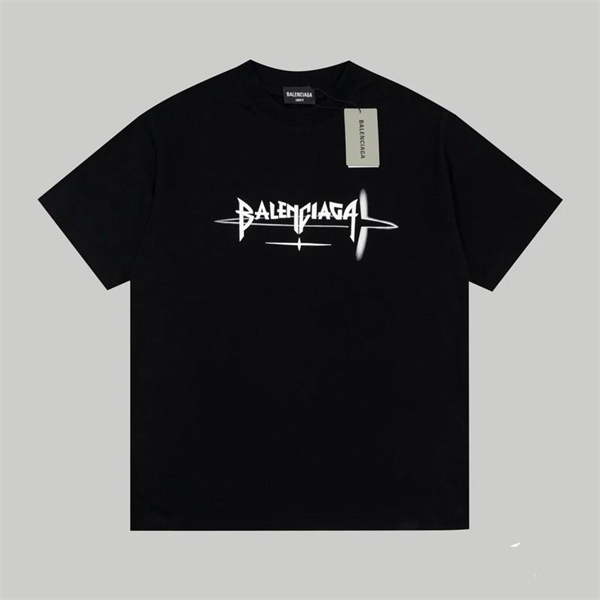 BALENCIAGA 偽物 Tシャツ ゴシック ロゴ 詩的 グラフィック 独特な 詩的な言葉 ゴシック調 バレンシアガ