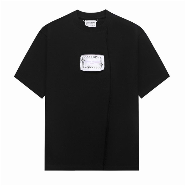 メゾン マルジェラ 偽物 Tシャツ ロゴポケット 不規則カットライン 斜めに シンプル 独創的な Maison Margiela