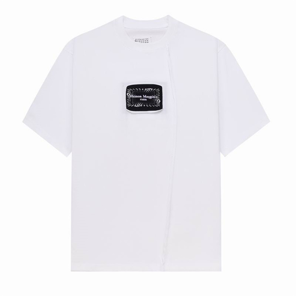メゾン マルジェラ 偽物 Tシャツ ロゴポケット 不規則カットライン 斜めに シンプル 独創的な Maison Margiela