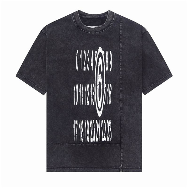 Maison Margiela スーパーコピー Tシャツ ダークウォッシュ「6」グラフィック 大胆に 配置 ミニマル メゾン マルジェラ