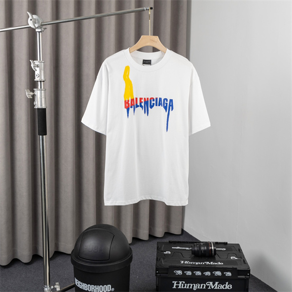 バレンシアガ 偽物 Tシャツ ロゴ インク ドリップデザイン 赤と青 印刷 シンプルな色使い BALENCIAGA