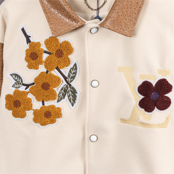 LOUIS VUITTON スーパーコピー ジャケット ロゴ ベージュ 花柄刺繍 ブラウン 高級カジュアル ルイヴィトン