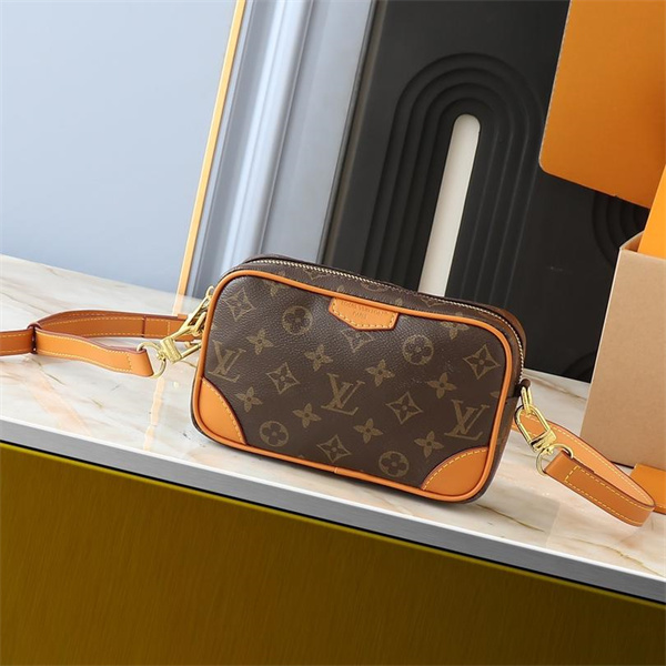 ルイヴィトン コピー ショルダーバッグ モノグラムキャンバス 金具 デイリー使い クラシック 現代的 LOUIS VUITTON