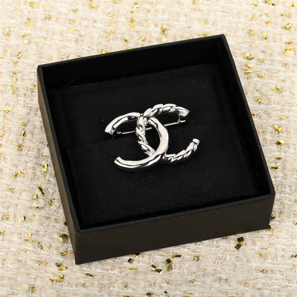 CHANEL コピー ブローチ 高品質 CCロゴ ロープテクスチャー ビジュー シャネル