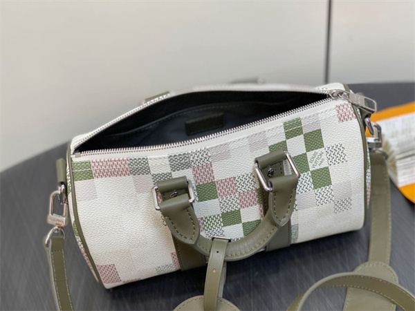 ルイヴィトン スーパーコピー ボストンバッグ ピクセルアート風 モザイクデザイン ホワイト×グリーン＆ピンクチェック