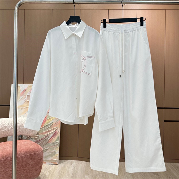 CHANEL 偽物 セットアップ エレガントな襟付きシャツ＆ワイドパンツ シャネル