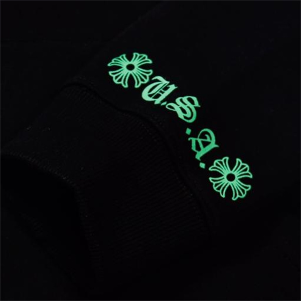 CHROME HEARTS コピー パーカー ブラック×蛍光グリーンロゴ クールな一着 クロムハーツ