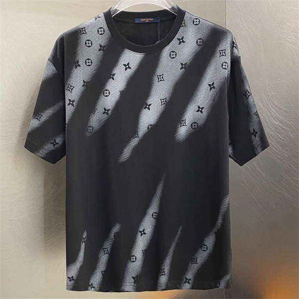 LOUIS VUITTON スーパーコピー Tシャツ グラデーションモノグラム 洗練デザイン 高級感 LOUIS VUITTON