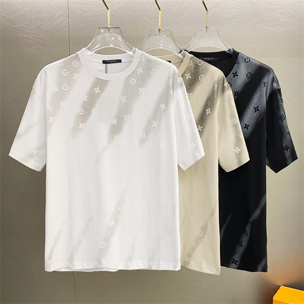 LOUIS VUITTON スーパーコピー Tシャツ グラデーションモノグラム 洗練デザイン 高級感 LOUIS VUITTON